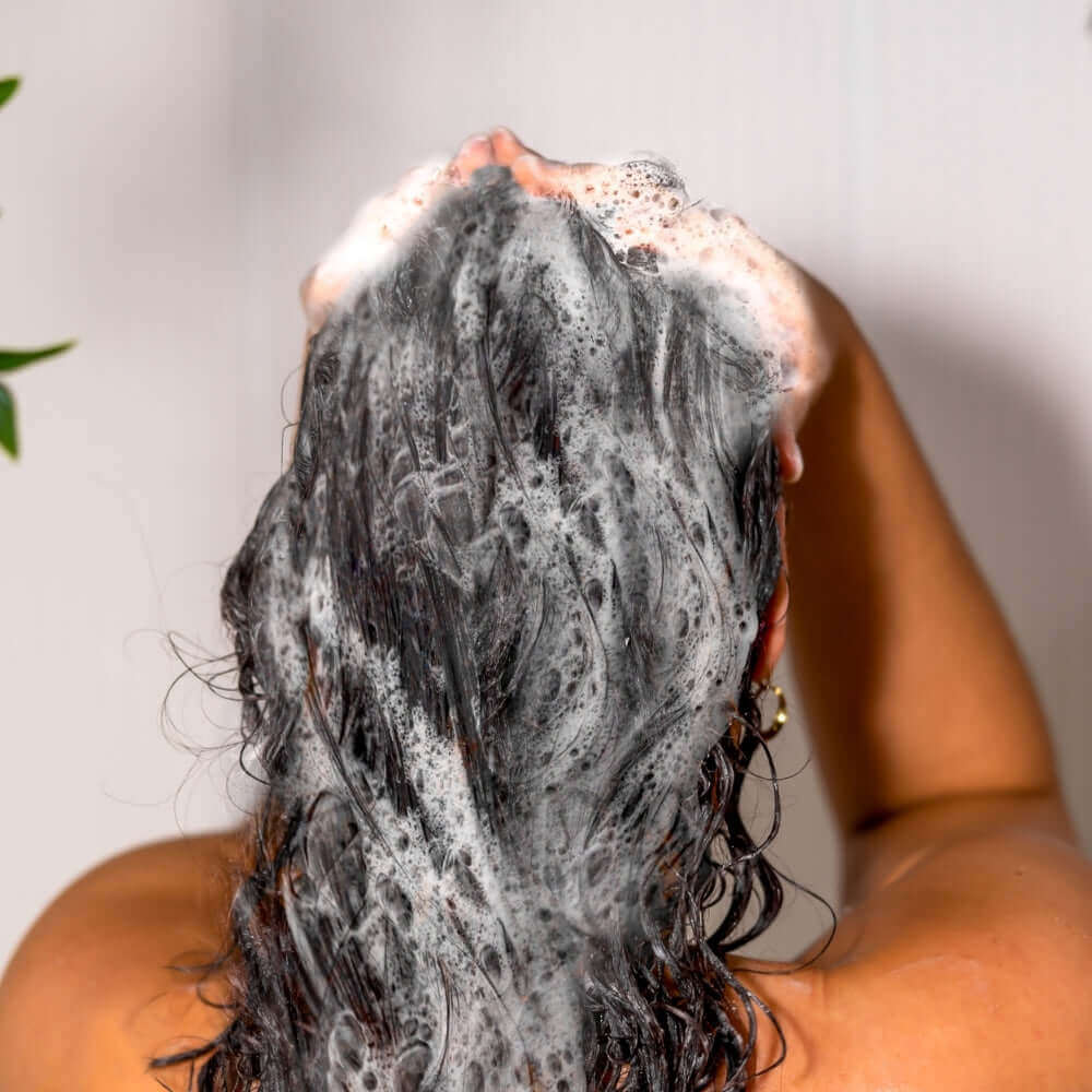 Shampoing Hydratant pour tout type de cheveux - Jia Paris